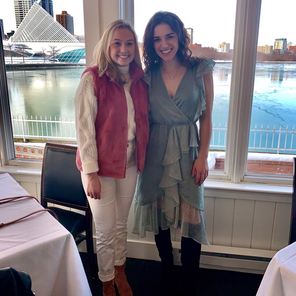 Meet your Posher, Elisa